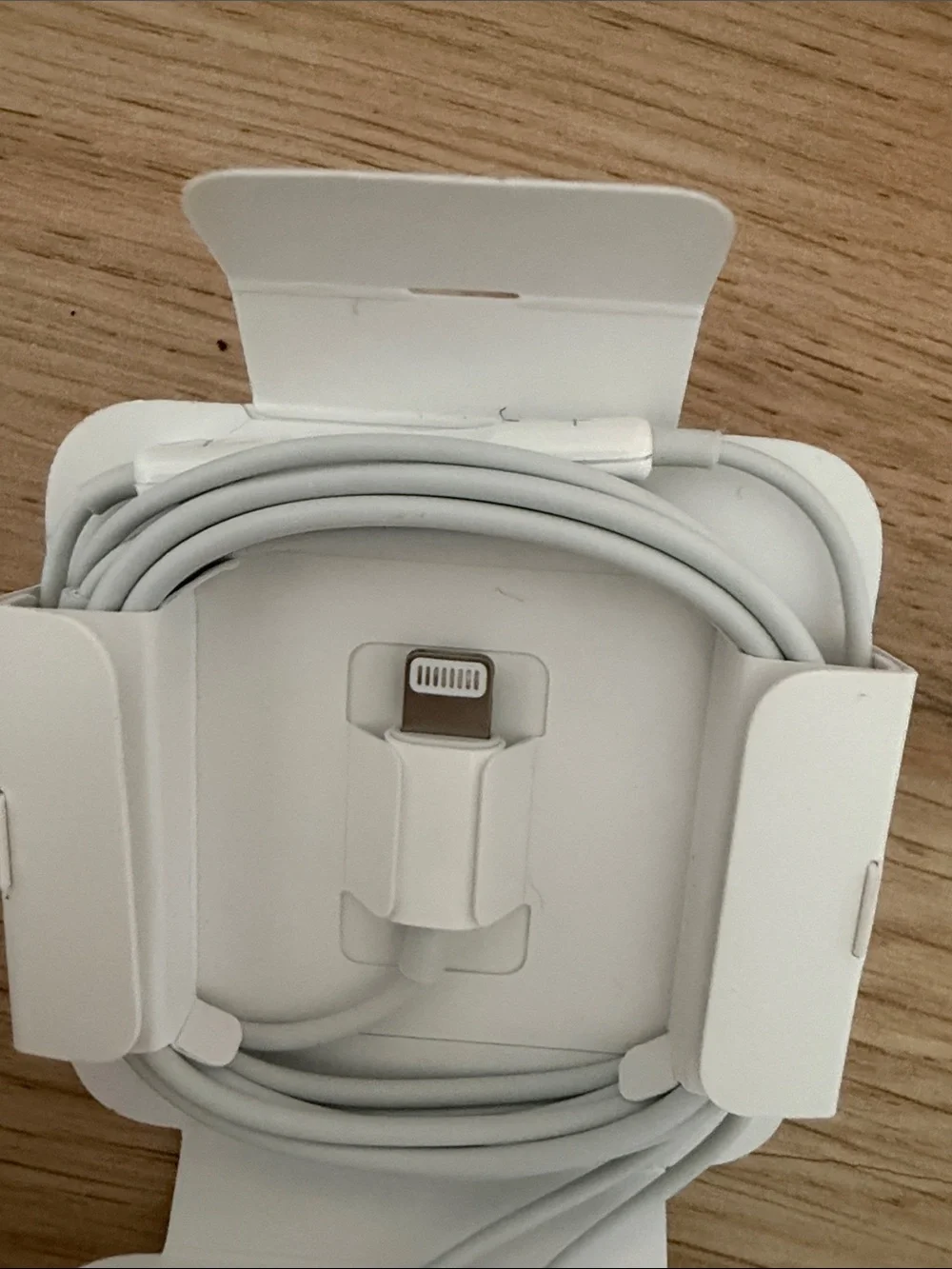 Apple White Wired Earbuds with Square Carrying Case